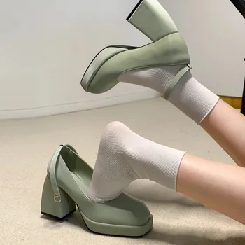 Новост пролетта 2023 година, светло-зелени дамски обувки Mary Janes на висок ток с квадратни пръсти на дебелите ток Елегантни дамски модерен черно-бели обувки-лодка