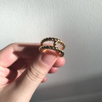 Amaiyllis 18-Каратово златно лесно луксозен пръстен с двойно завъртане, модерно е просто кух пръстен върху показалеца си, за жени, бижута