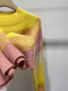 Жена вязаный пуловер с кръгло деколте в розово ивица, нов цветен блокиране на пуловер за есента и зимата 2021 г.