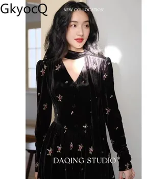 GkyocQ 2023 Есенно-зимния женствена рокля в ретро стил, елегантен V-образно деколте, буйни ръкави, Висока талия, тънки Черни кадифени рокли с бродерия