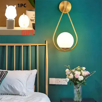Скандинавска индивидуалност, креативна метални стенни лампа за дневна, модерно модерна минималистичная модел, нощно Стъклени стенни лампа за спални