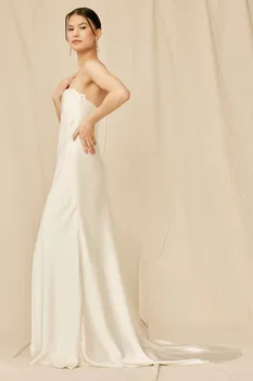 2023 Модерни сватбени рокли трапецовидна форма от тюл с 3D цветя във формата на сърце в стил бохо, плажна вечерна рокля от Brial Grown vestido de noiva