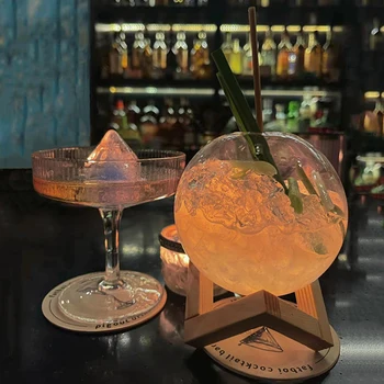 Творчески чаши за коктейли с персонализираните лунни чаши и топки, определени от атмосферното стъкло, чаши за сок.